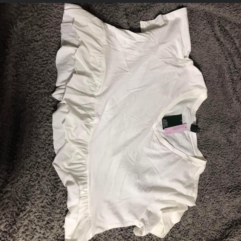 White crop top